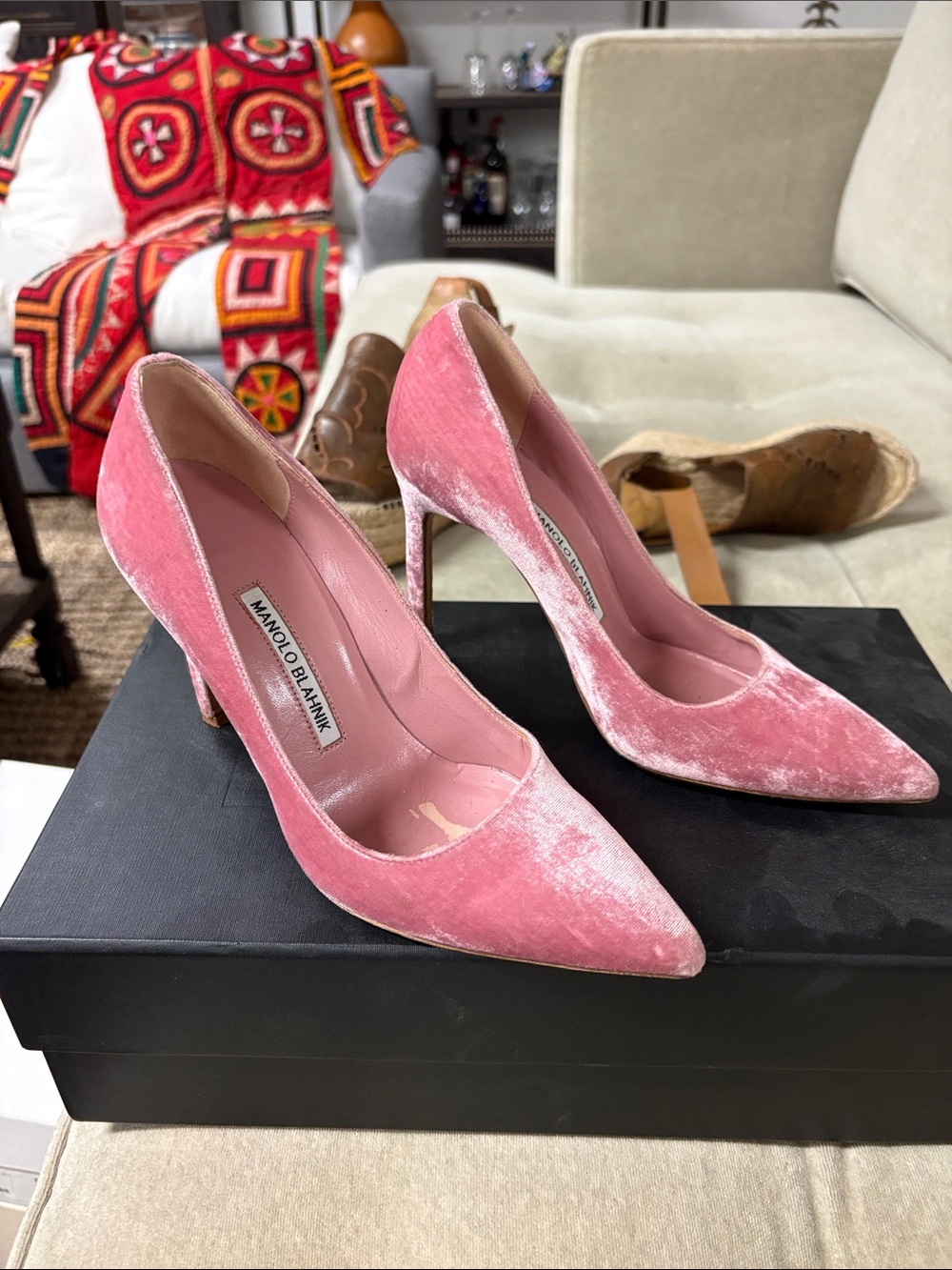 Manolo Blahnik Pink Velvet Pointed Pumps